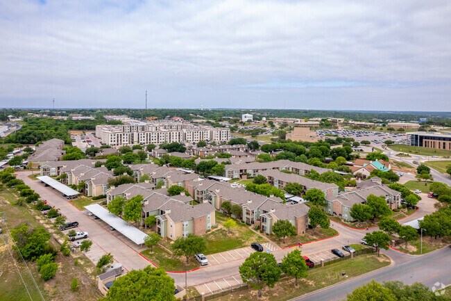 Southgate Glen photo 3