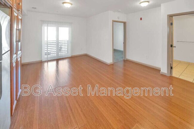 1459 MacArthur Blvd Oakland, CA 94602 photo 4