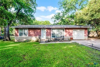 2052 Gruene Rd New Braunfels, TX 78130 photo 4