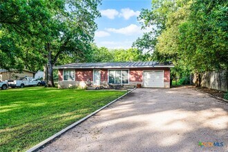 2052 Gruene Rd New Braunfels, TX 78130 photo 5