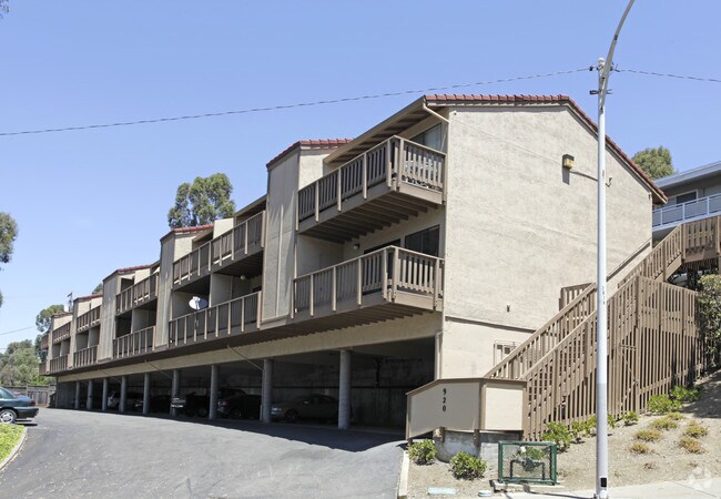 Fletcher Heights photo 3