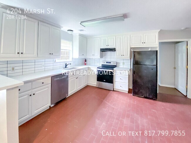 4204 Marsh St Bryan, TX 77803 photo 4