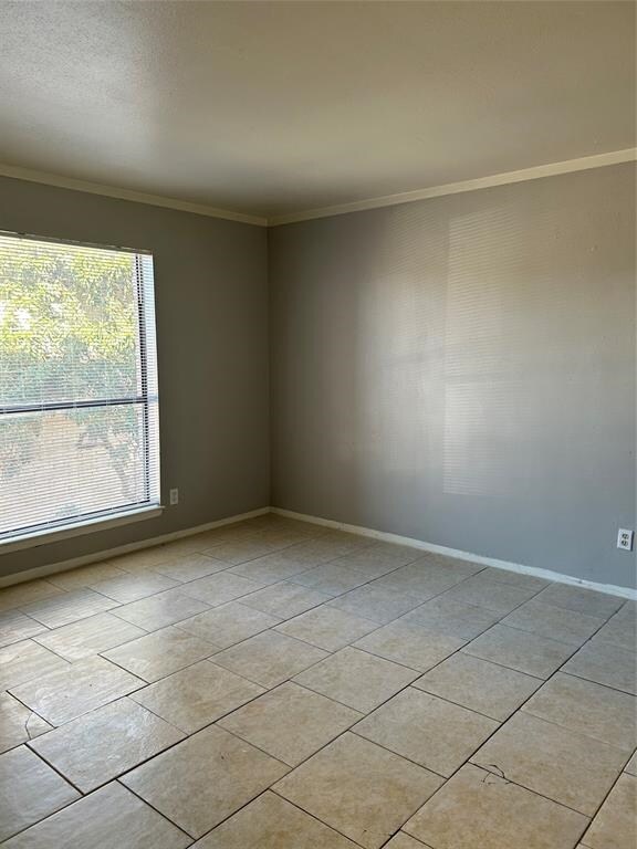 206 Plaza Verde Dr Houston, TX 77038 photo 4