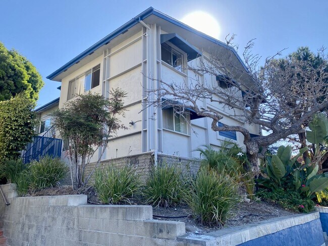 3975 Mississippi St San Diego, CA 92104 photo 2