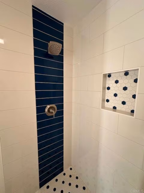 2848 Cazadero Dr Carlsbad, CA 92009 photo 5