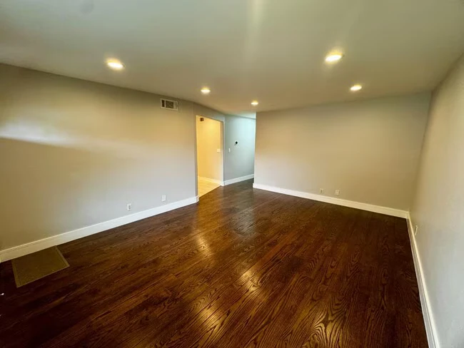 1405 Antonio Ln San Jose, CA 95117 photo 3