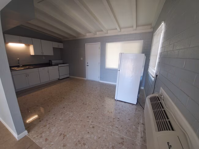 Camelback View Apartments photo 5