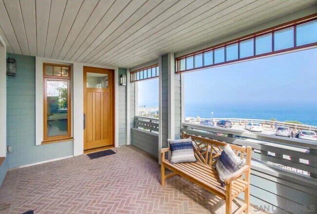 1241 Coast Blvd San Diego, CA 92037 photo 4