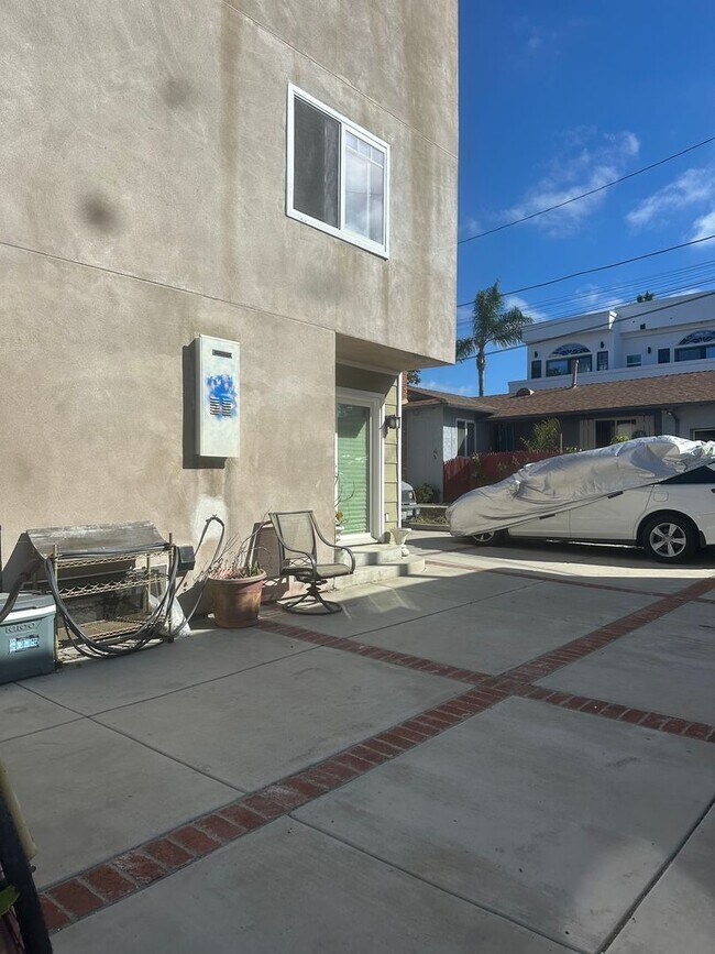 947 1/2-731-32 Beryl St San Diego, CA 92109 photo 2