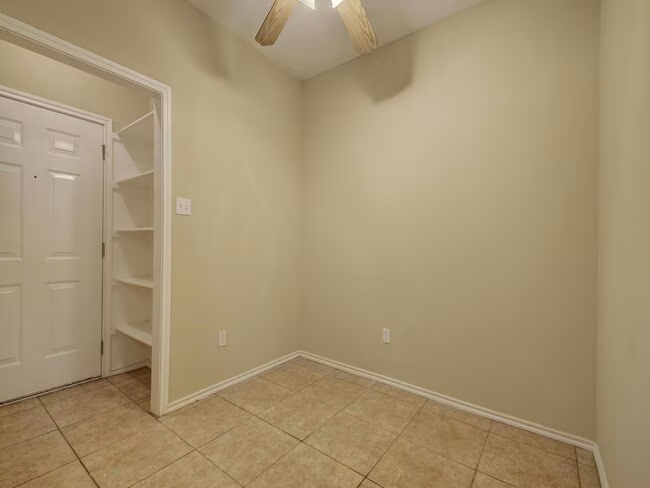 2906 Pearl St Austin, TX 78705 photo 3