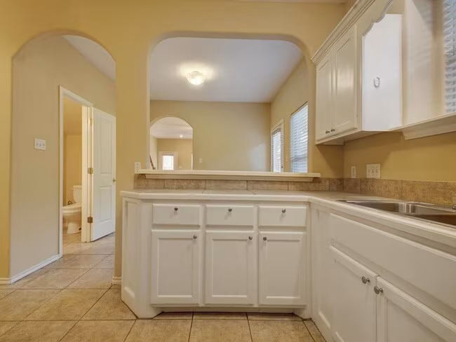 2906 Pearl St Austin, TX 78705 photo 2