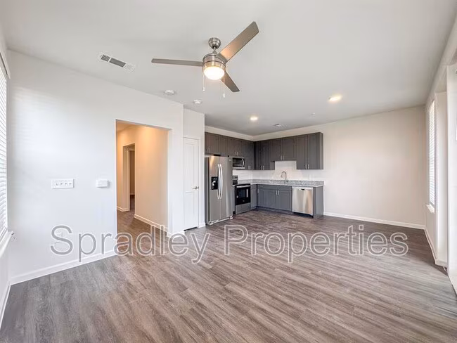 710 Shine St Belton, TX 76513 photo 2