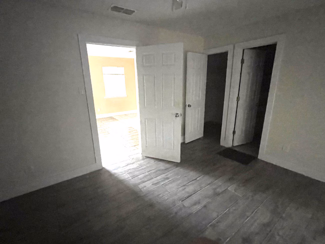 1015 N 14th St Killeen, TX 76541 photo 5