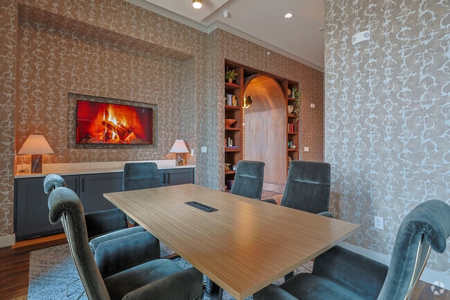 Eastpoint Apartments photo 4