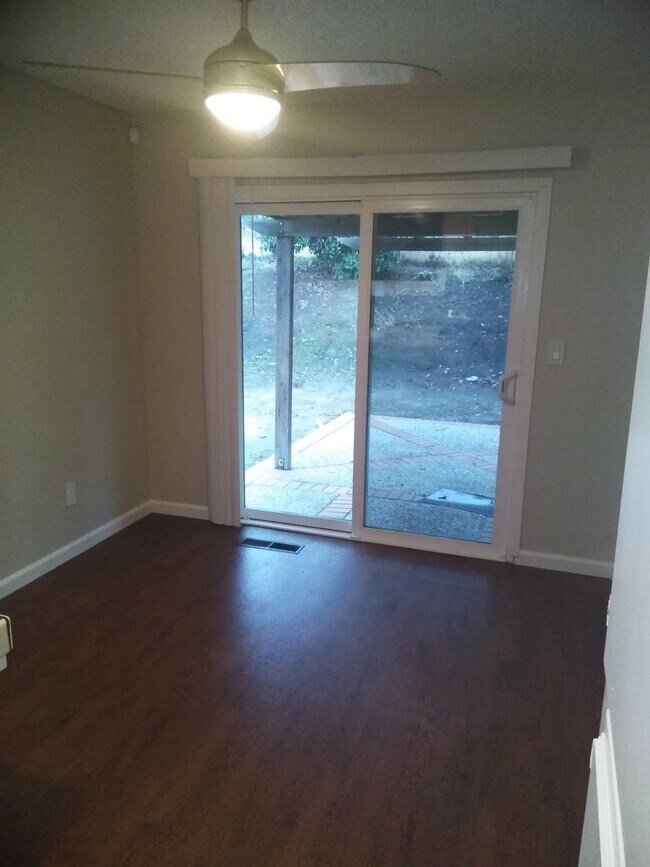 2132 Austin Court, Pittsburg, CA 94565 photo 3