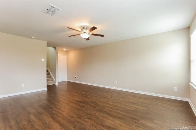 7213 Romaire Run San Antonio, TX 78252 photo 5