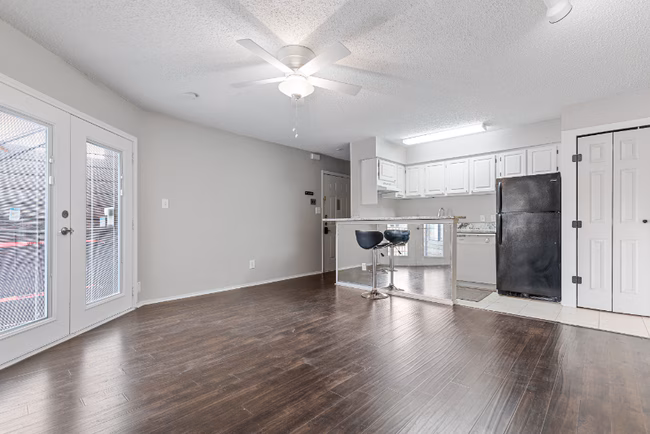 1712 Baird Farm Cir Arlington, TX 76006 photo 3