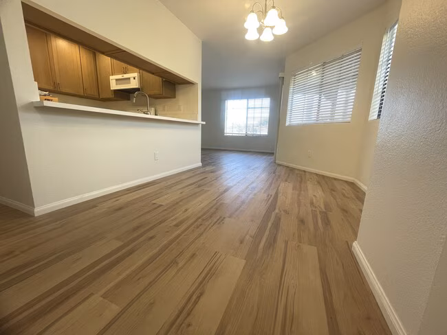 2215 K Avenue - 2 photo 2