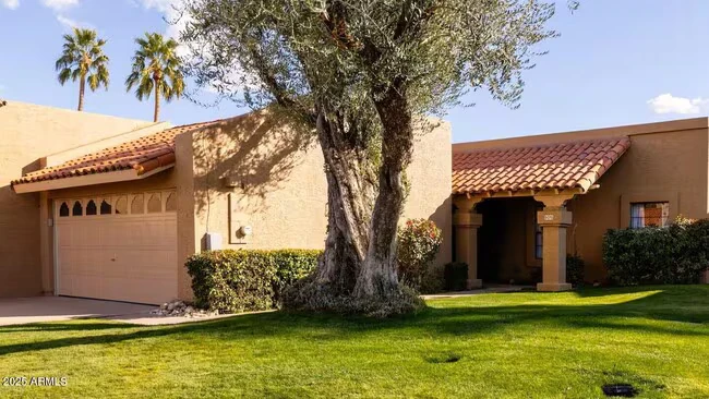 9073 E Evans Dr Scottsdale, AZ 85260 photo 3