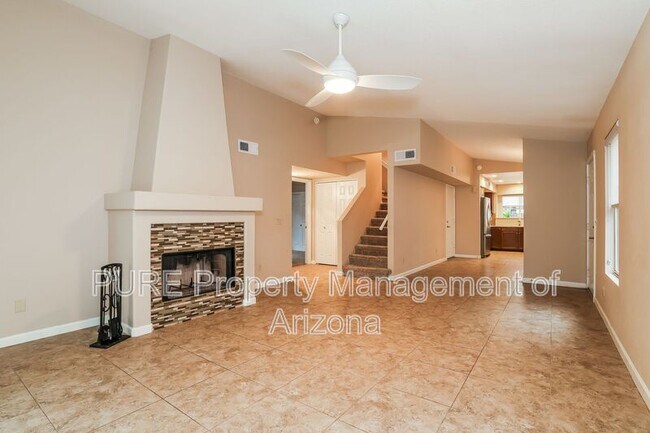 3009 E Woodland Dr Phoenix, AZ 85048 photo 5