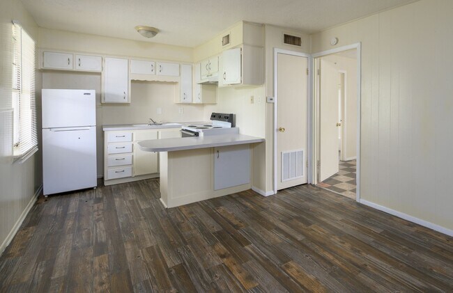 Parker Place Apartments photo 3