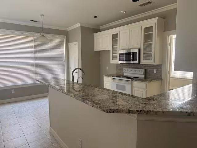 908 Sunningdale, Richardson, TX 75081 photo 2