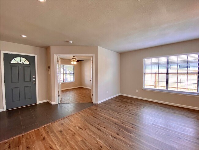 3313 Settlement Dr Round Rock, TX 78665 photo 4