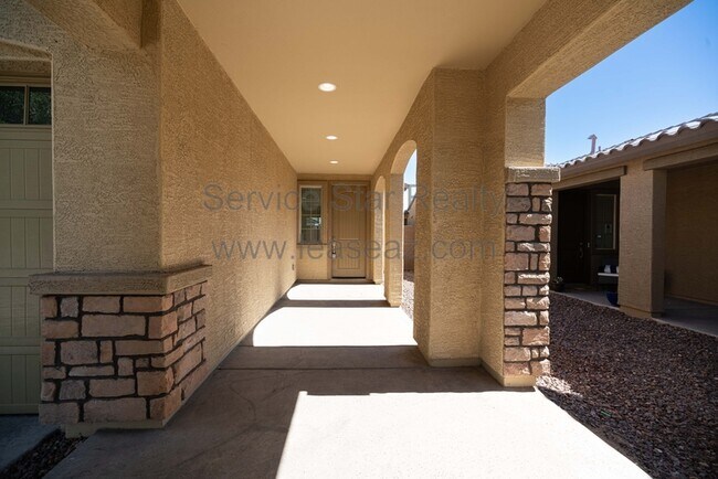 9129 W Sells Dr Phoenix, AZ 85037 photo 3