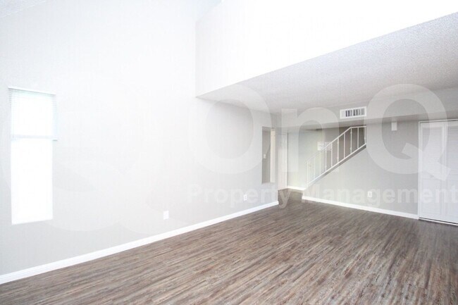934 East Redfield Road, Tempe, AZ 85283 photo 5