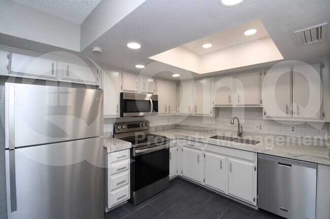 934 East Redfield Road, Tempe, AZ 85283 photo 3