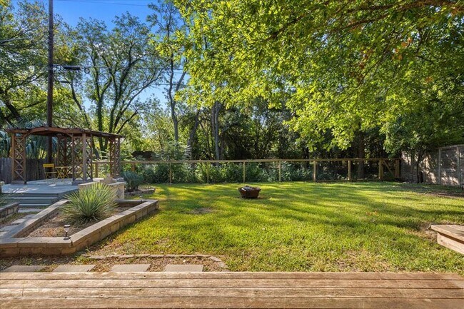 5313 Harvest Lane, Austin, TX 78745 photo 3