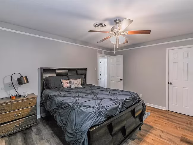 7013 Meadowbrook Dr Fort Worth, TX 76112 photo 3