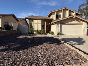 5980 Tooley St San Diego, CA 92114 photo 4