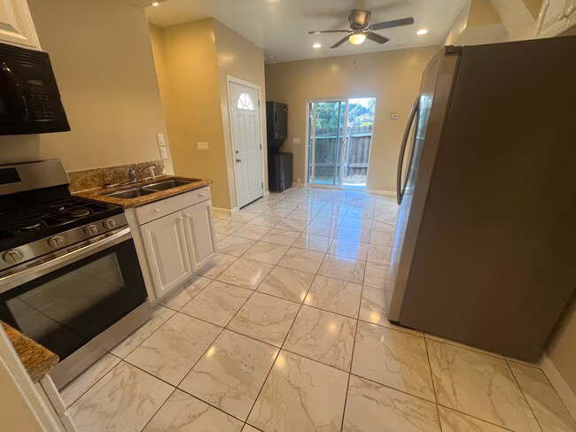 4932 Campanile Dr San Diego, CA 92115 photo 3