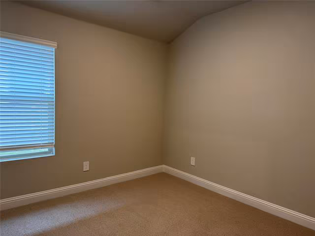 716 Edgehurst Dr McKinney, TX 75071 photo 4