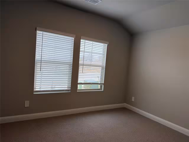 716 Edgehurst Dr McKinney, TX 75071 photo 2