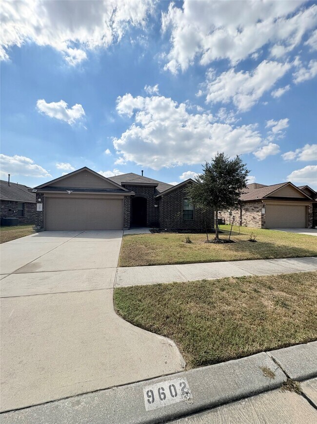 9602 Paloma Creek Drive, Tomball, TX 77375 photo 3