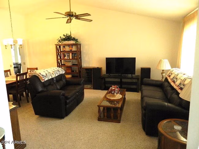 12635 W Foxfire Dr Sun City West, AZ 85375 photo 4