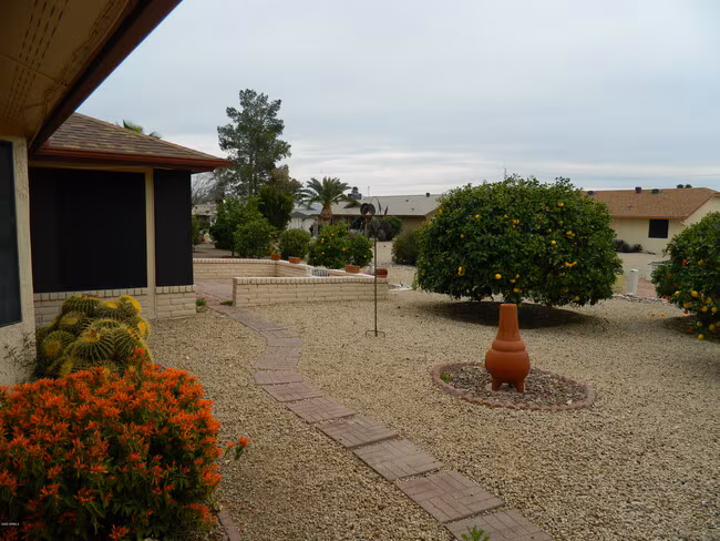 12635 W Foxfire Dr Sun City West, AZ 85375 photo 3