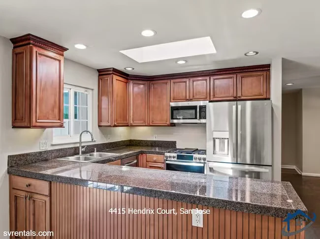 4415 Hendrix Ct San Jose, CA 95124 photo 2