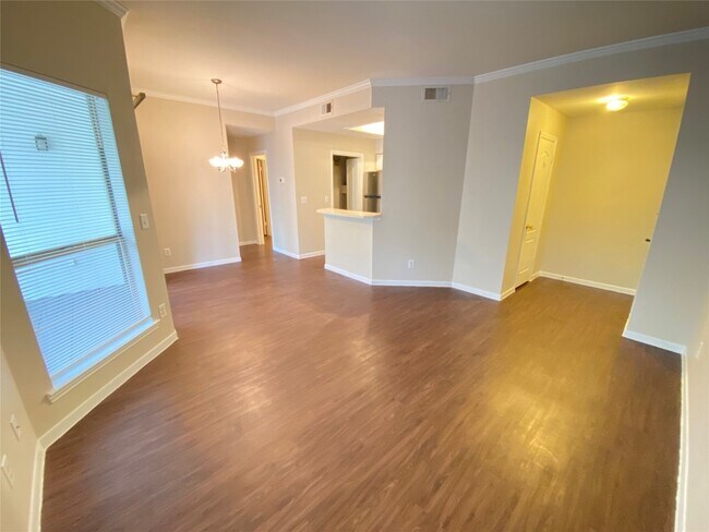 6000 Shepherd Mountain Cove Austin, TX 78730 photo 3