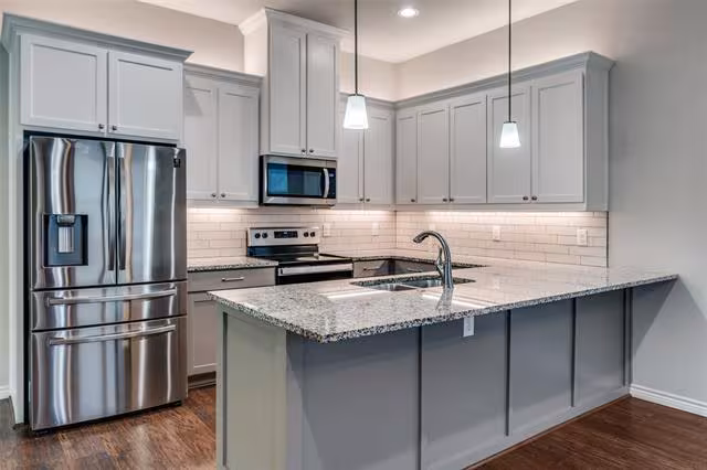 2727 Foreman St Dallas, TX 75210 photo 4