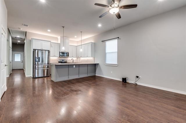 2727 Foreman St Dallas, TX 75210 photo 2