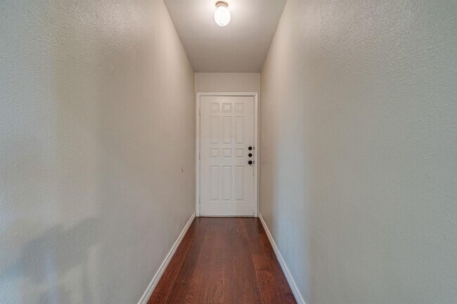 2500 Quail Ridge Dr Denton, TX 76209 photo 5