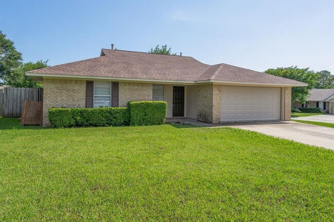 2500 Quail Ridge Dr Denton, TX 76209 photo 3