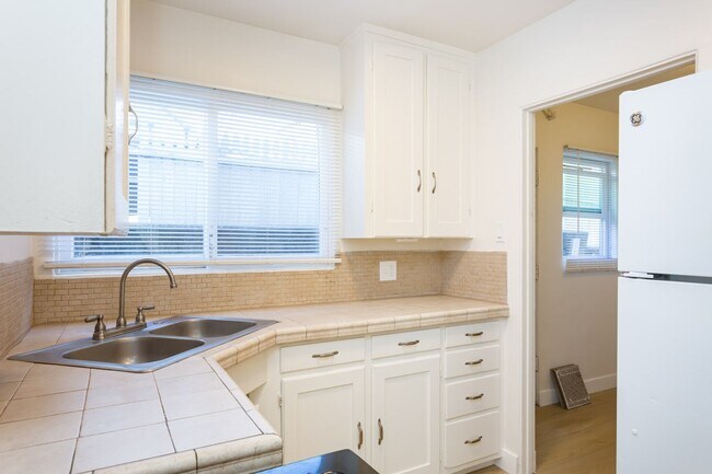 4519-4521 Parks Ave La Mesa, CA 91942 photo 5