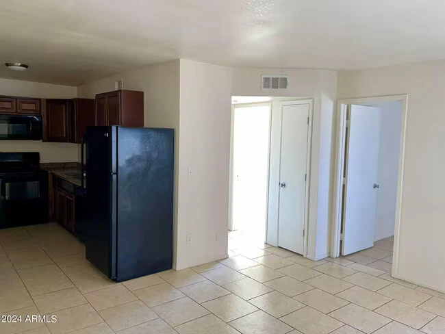 2417 West Campbell Ave Phoenix, AZ 85015 photo 4