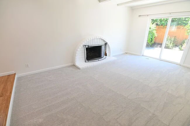 5659 Lathrop Dr San Jose, CA 95123 photo 3