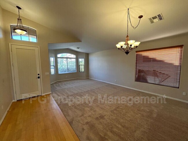29446 N 46th Pl photo 3