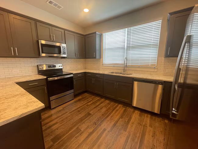 Stone Lake Townhomes photo 2